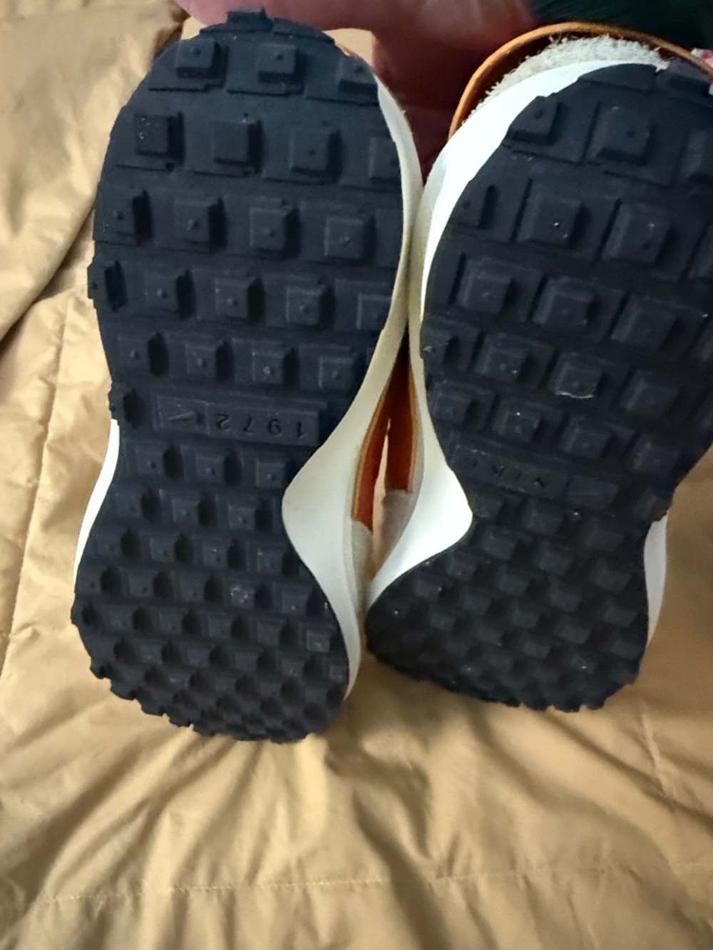 Nike Cream & Orange Retro Waffle Runners - Picture 3 of 6